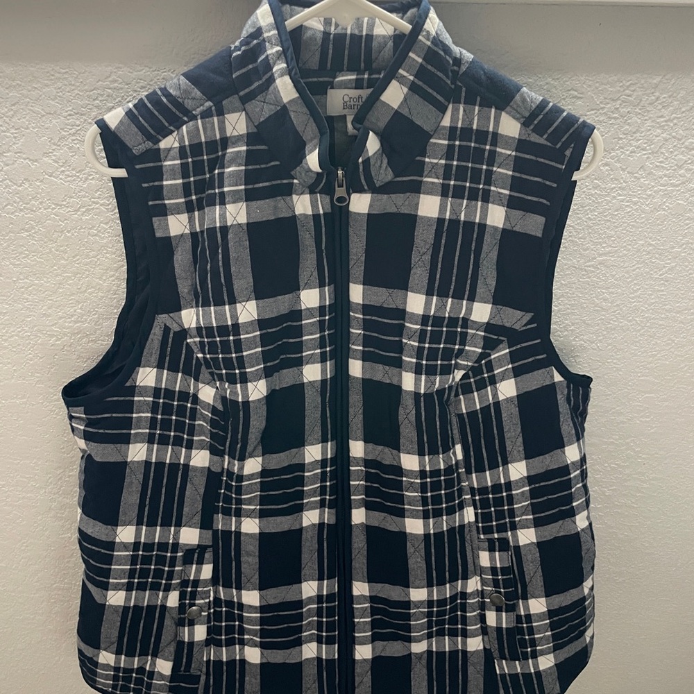 Croft & Barrow Navy and White Checkered Vest